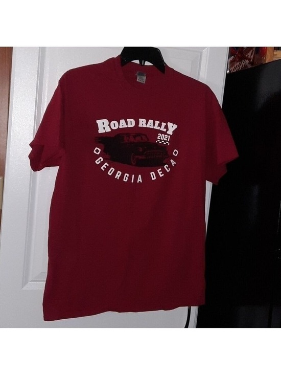 Gildan Other - Gildan T Shirt Size Medium